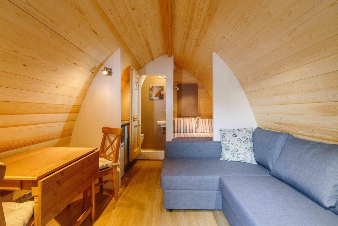 Campion Glamping Pod Cheltenham Exterior foto